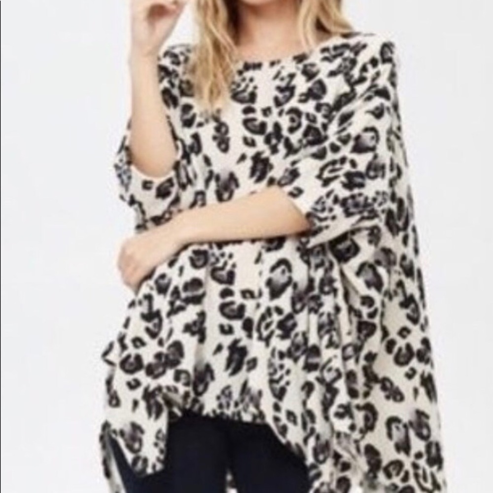 Black/white Leopard Print Tunic